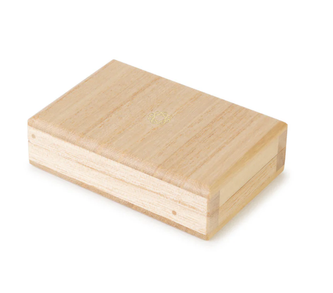 Puinen Omamoriteline