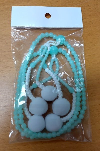 Beads, small, light green, plastic - SGI Finland Shop